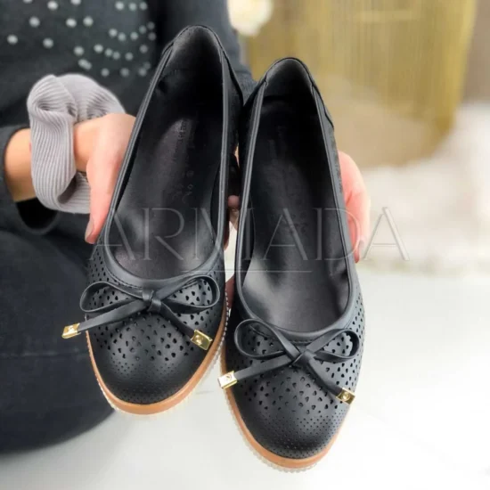 Черни дамски обувки тип пантофки Cinderella Код: 5037B 1616167755734094 wm scaled 1