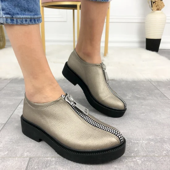 Сребристи ежедневни обувки от еко кожа с цип /