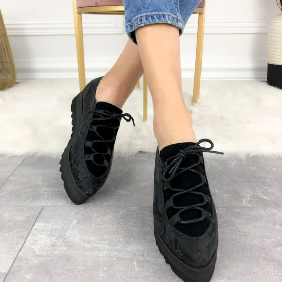 Ежедневни обувки на платформа Kartana черни 10052BL /