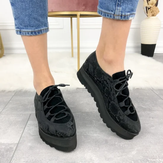 Ежедневни обувки на платформа Kartana черни 10052BL /