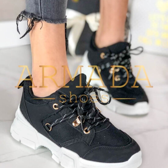 Модерни дамски маратонки в черен цвят /