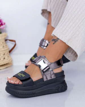 Дамски черни сандали на платформа с регулиращи се каишки Coco 01-0135-BL