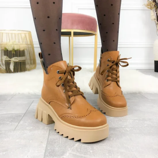 Модерни дамски боти с висока подметка Oxyboot в кафяв цвят 10067NW /