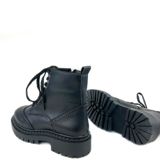 Черни кубинки с връзки и цип Tamaris 10074BL /