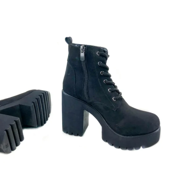 Дамски боти на ток с платформа отпред Keyla 10073BL /