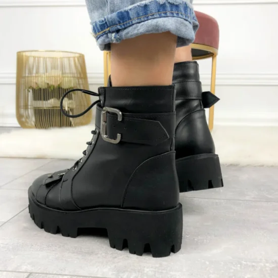 Черни боти с висока подметка Fortaleza 10078BL /