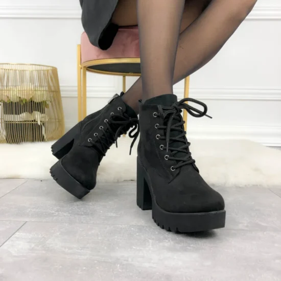 Дамски боти на ток с платформа отпред Keyla 10073BL /