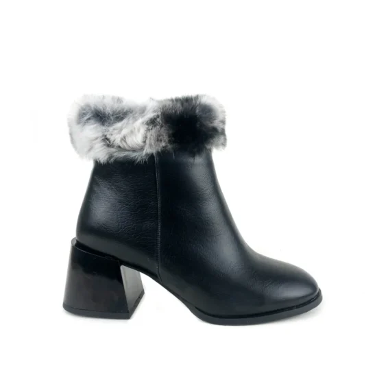 Дамски боти на ток с естествен пух Massaro 10109BL /