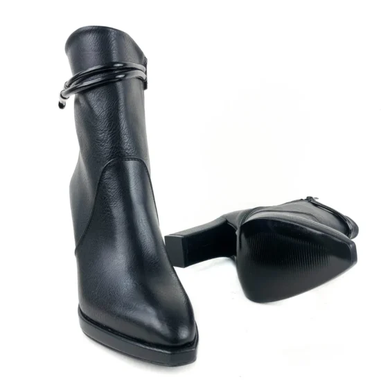 Елегантни черни боти на висок ток Londrina 10089BL /