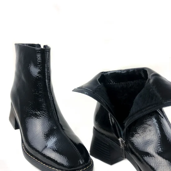 Елегантни боти на ток с топла подплата Natal 10084BL /