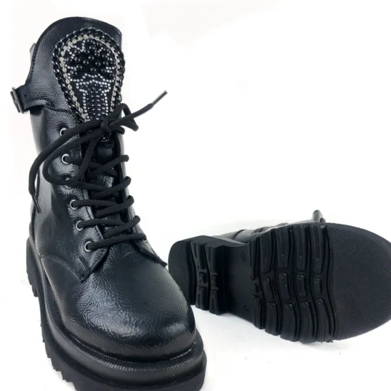 Черни дамски кубинки с декорация Ferraz 10108BL /