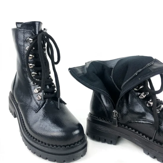 Ежедневни лачени боти Grande в черен цвят 10104BL /