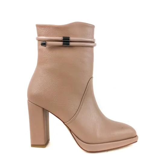 Елегантни бежови боти на висок ток Londrina 10089EE /