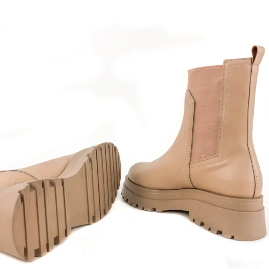 Дамски бежови боти с дебела подметка ЕЕ /