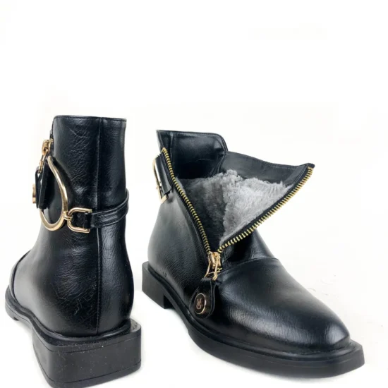 Елегантни равни боти с топла подплата Suzano 10110BL /