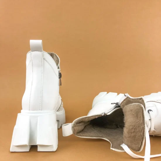 Модерни дамски боти с висока подметка Oxyboot в бял цвят 10067WH /