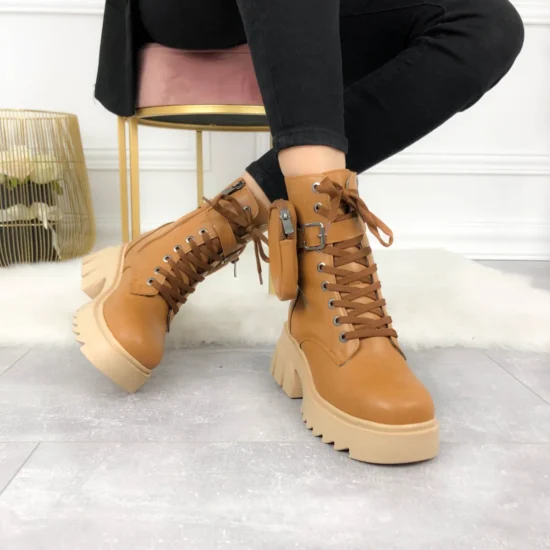 Дамски боти с чантичка Clara 10097NW /