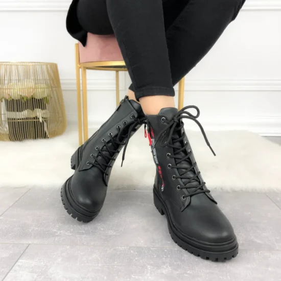 Дамски черни боти с ниска подметка Massaro 10099BL /