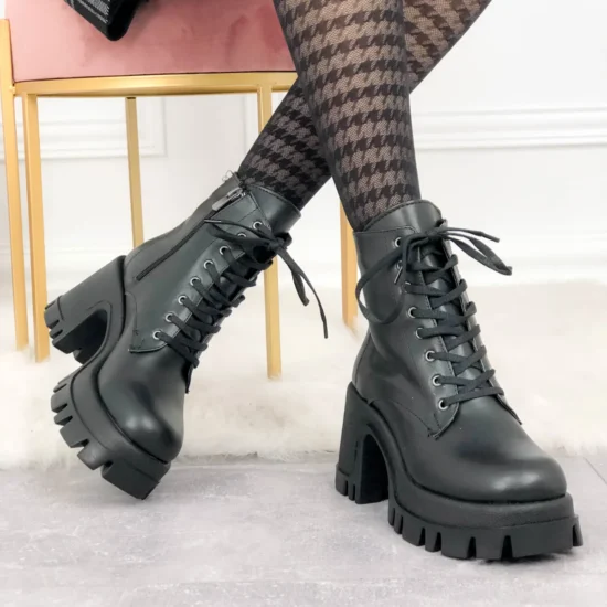 Alternative view of Черни боти на дебел ток и платформа с връзки Tamma 10127BL