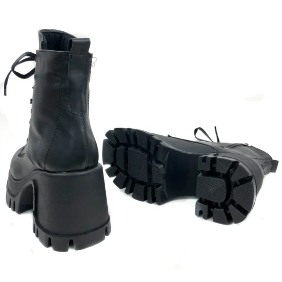 Черни боти на дебел ток и платформа с връзки Tamma 10127BL /