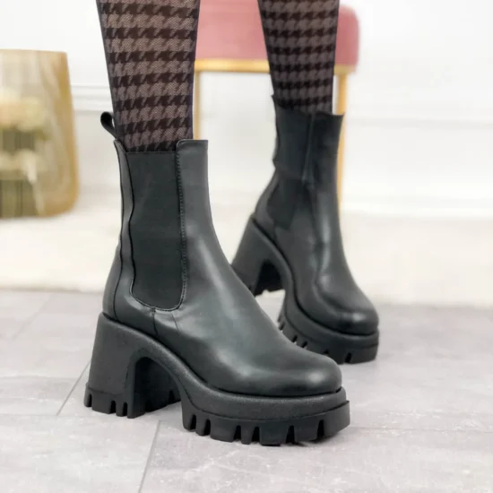 Челси боти на дебел ток и платформа Carra 10128BL /