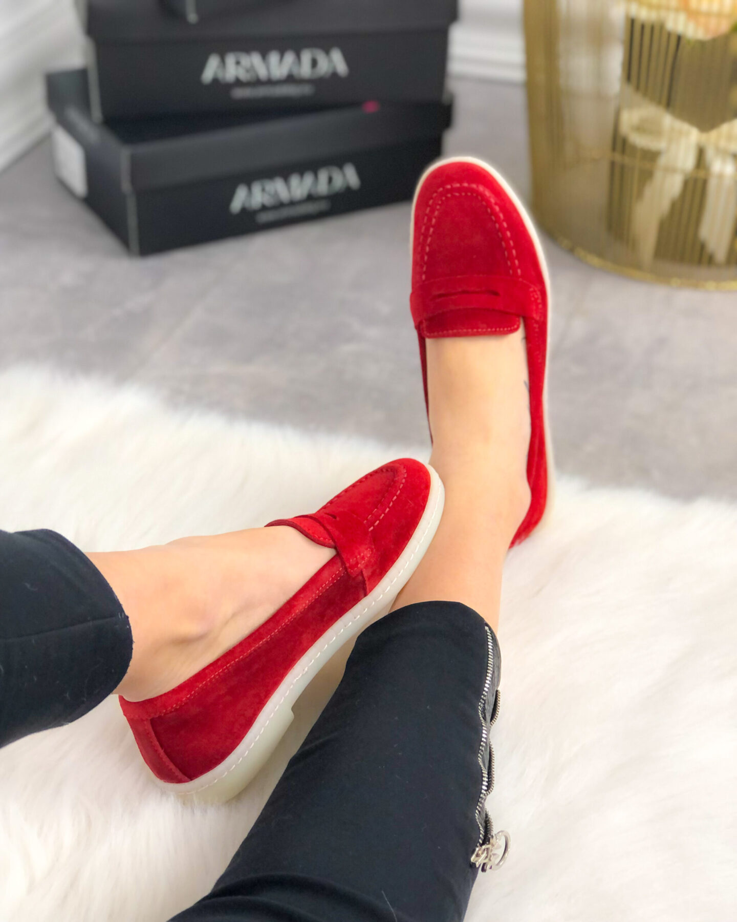 Червени мокасини от естествен велур Без категория Червени мокасини от естествен велур Без категория