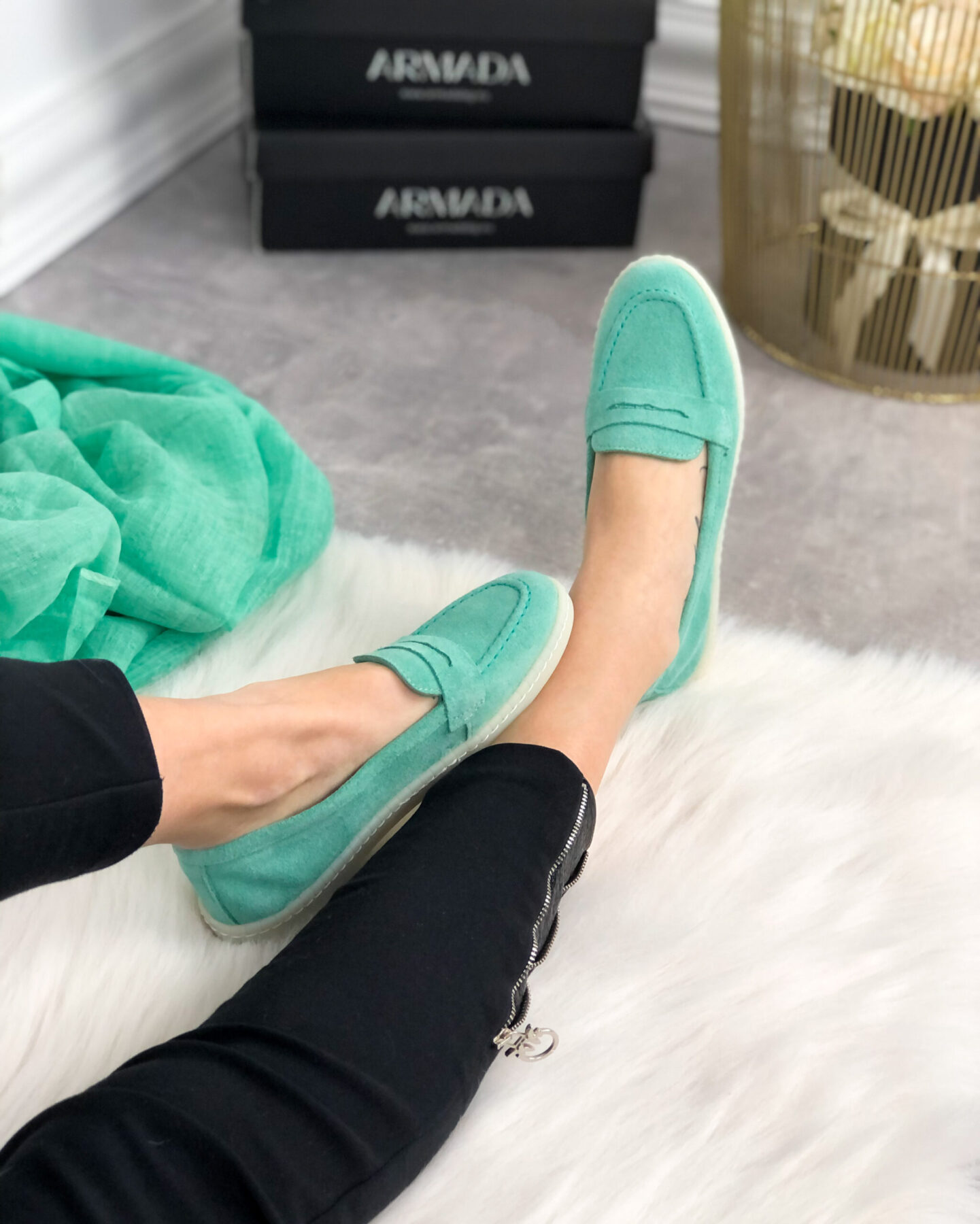 Мокасини от естествен велур в цвят тюркоаз Без категория Мокасини от естествен велур в цвят тюркоаз Без категория