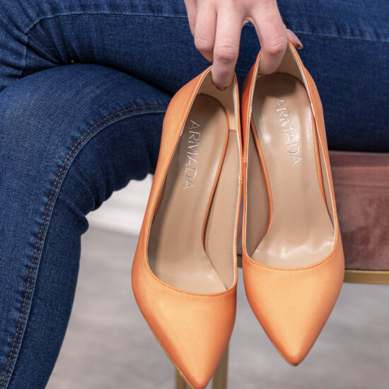 Rasha Оранжеви обувки на ток от сатен /