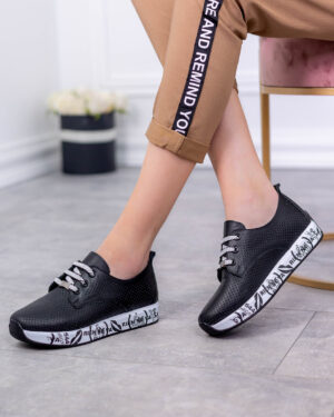 Черни спортни обувки от естествена кожа Tamma  10233