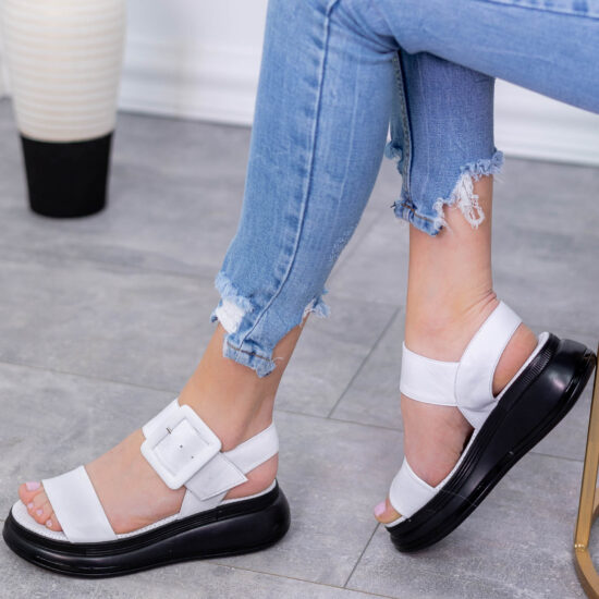 Бели сандали от естествена кожа с ниска платформа Renata 10217 /