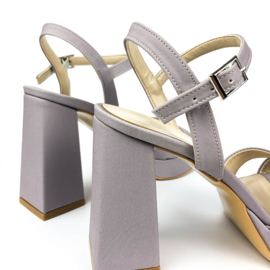 Seline Сиви сандали от сатен на ток с лека платформа /