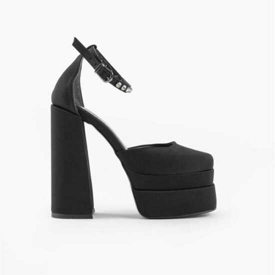 Обувки с масивна платформа и висок ток /