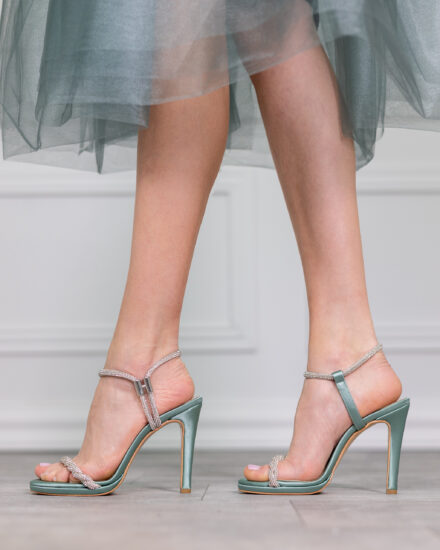 Елегантни сини сатенени сандали на тънък ток с камъни Обувки на ток