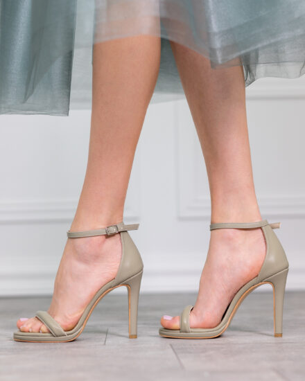 Зелени кожени сандали на тънък ток с каишка на глезена Обувки на ток