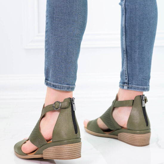 Alternative view of Зелени сандали на платформа от естествена кожа