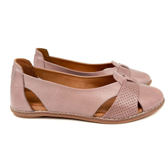 Дамски равни обувки от естествена кожа в розово /