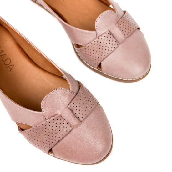 Дамски равни обувки от естествена кожа в розово /
