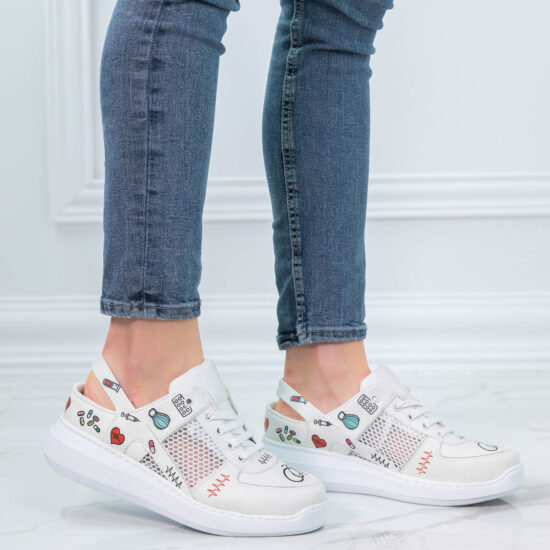 Медицински маратонки Stethoscope в бяло с отворена пета 600014 /