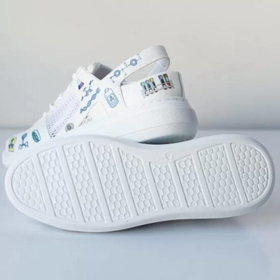 Медицински маратонки Laboratory в бяло с отворена пета 600015 /