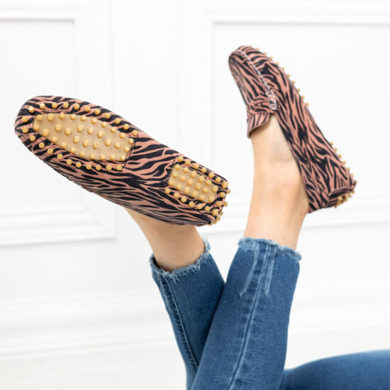 Дамски мокасини от естествен велур с животински принт в черно и розово /