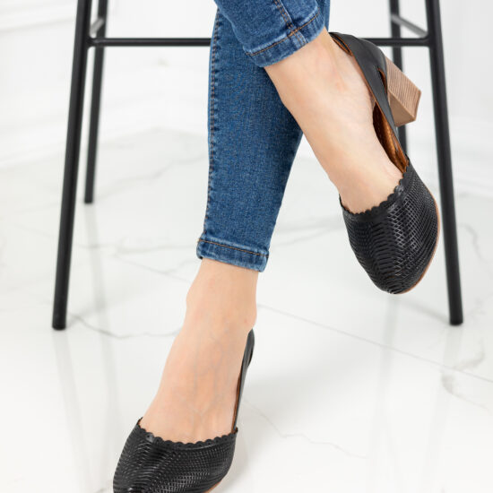 Teresa Дамски обувки на нисък ток от естествена кожа в черно /