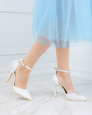 Елегантни бели обувки на ток с панделки Adelina 10400