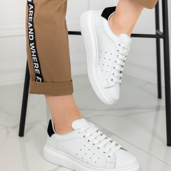 Alternative view of Дамски бели кецове от естествена кожа Elsie с черен акцент на петата 10451