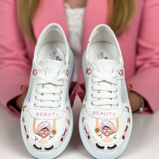 Alternative view of Beauty