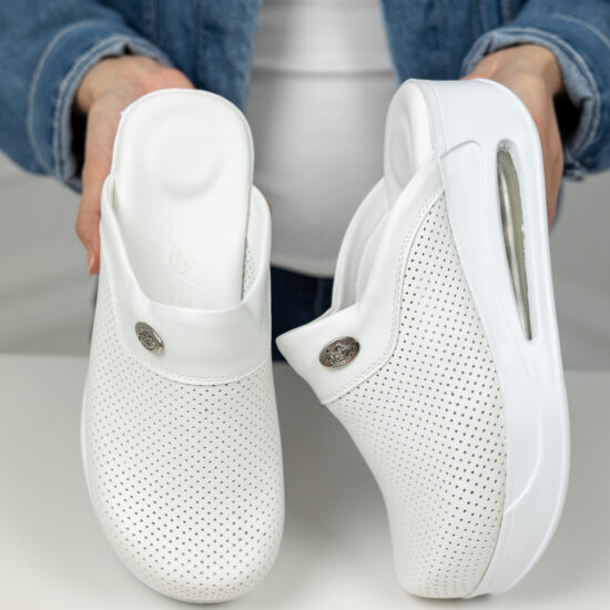 Дамско бяло анатомично медицинско сабо