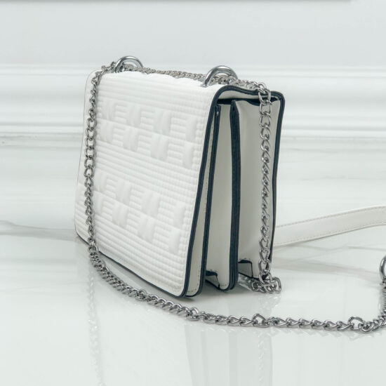 Alternative view of Малка бяла чанта през рамо Elio 20030WH