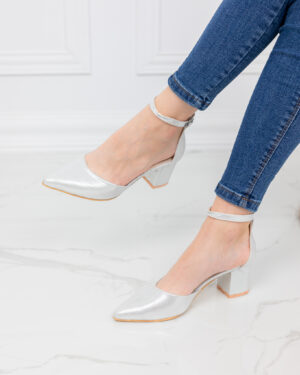 Елегантни дамски сребристи обувки на нисък ток Gemma  10490