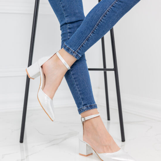 Alternative view of Елегантни дамски сребристи обувки на нисък ток Gemma  10490