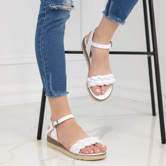 Alternative view of Равни бели дамски сандали за ежедневието