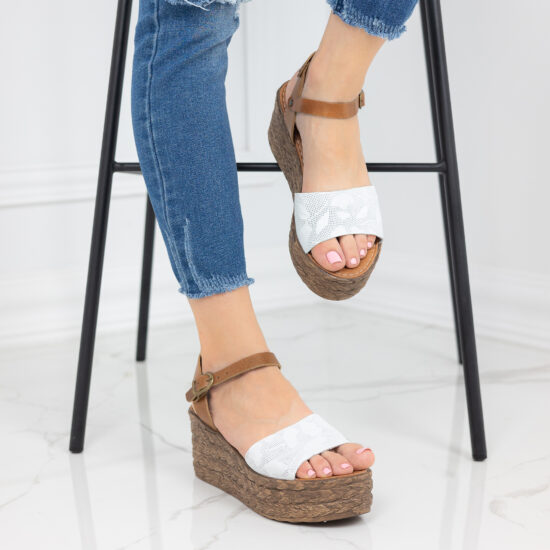 Alternative view of Дамски бели ежедневни сандали на платформа от естествена кожа
